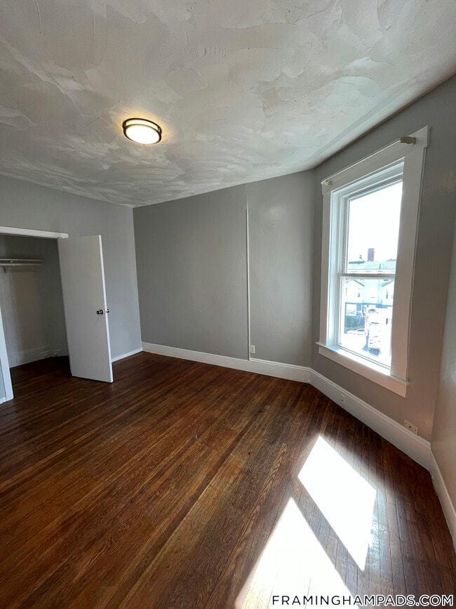 Foto del edificio - 64 Hollis St