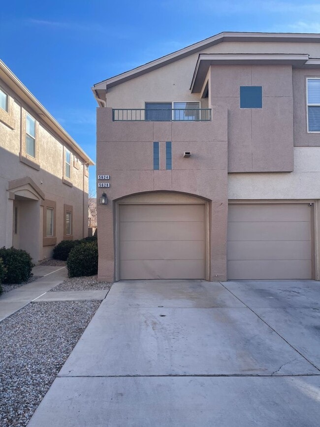 Building Photo - 5628 Valle Alegre Pl NW