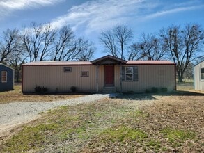 Building Photo - 19043 County Rd 1567