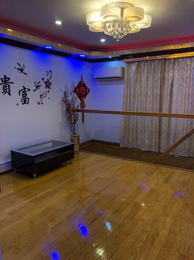 Foto del edificio - 5291 79th St