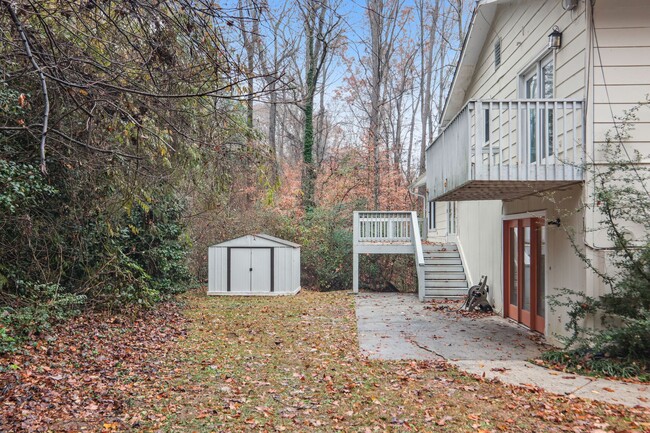 Building Photo - 1226 Coronada Dr