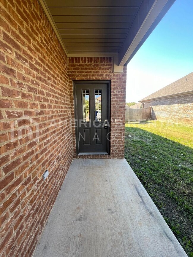 Building Photo - DEPOSIT PENDING! Home for Rent in Huntsvil...