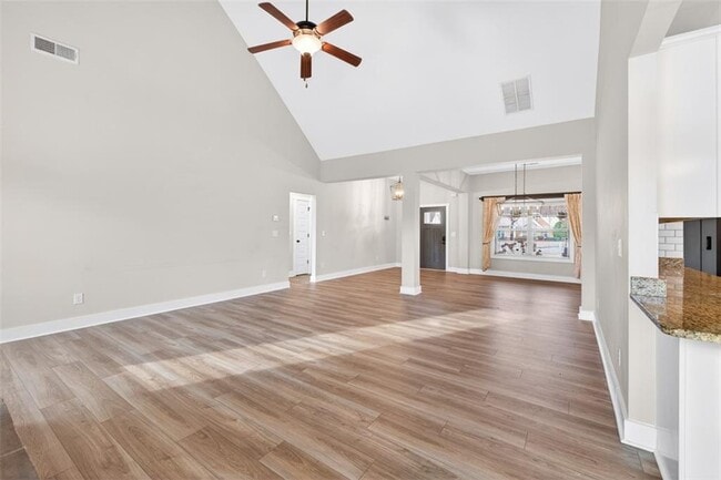 Building Photo - 612 Quail Ct