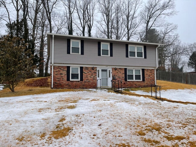 Photo - 6204 Greeley Blvd House