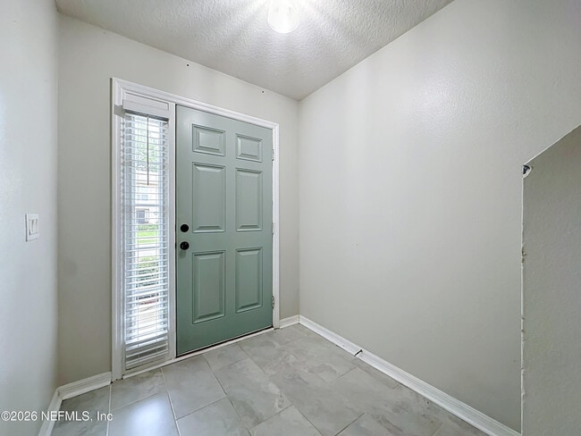 Building Photo - 8224 Halls Hammock Ct