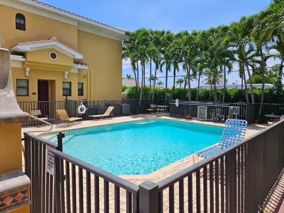 Foto principal - 4828 SW 17th Pl