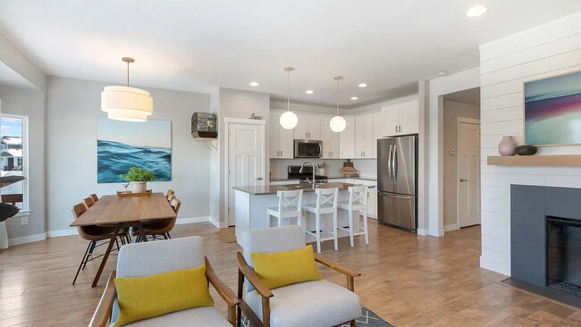 Building Photo - 10587 Harvest Pointe Dr
