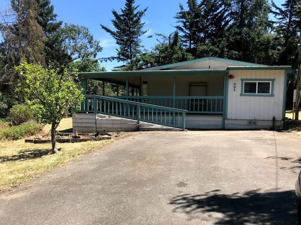 Primary Photo - 2 br, 2 bath House - 451 NE Thelma Ave