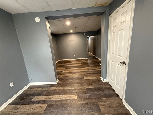 Foto del edificio - 221.5 Lakeview Ave