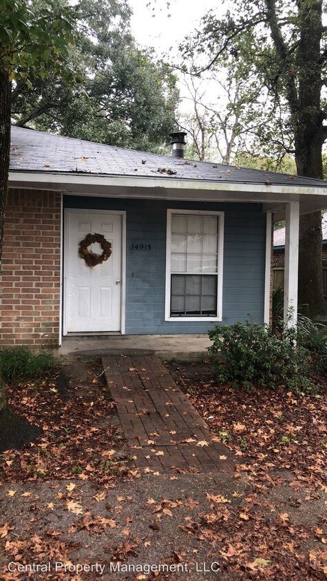 Foto principal - 14911 Central Woods Ave