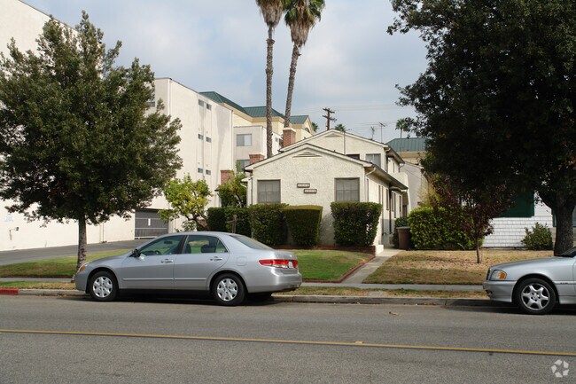 Building Photo - 1112 N Central Ave