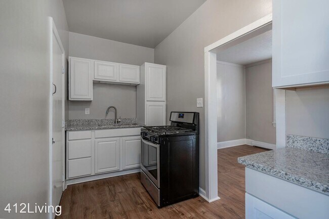 Building Photo - 1 br, 1 bath House - 3833 Acorn Street