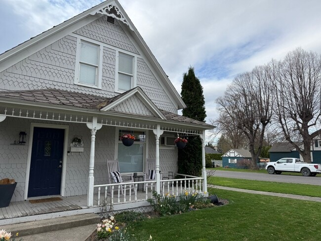 801 Guernsey St