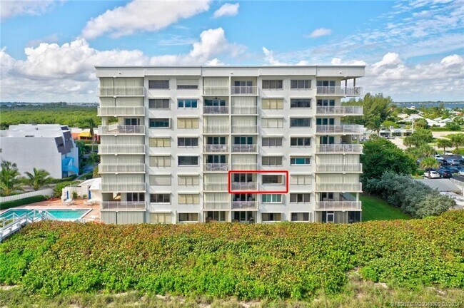 Foto del edificio - 10980 S Ocean Dr