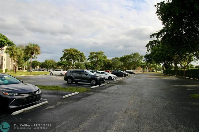 Foto del edificio - 1830 N Lauderdale Ave