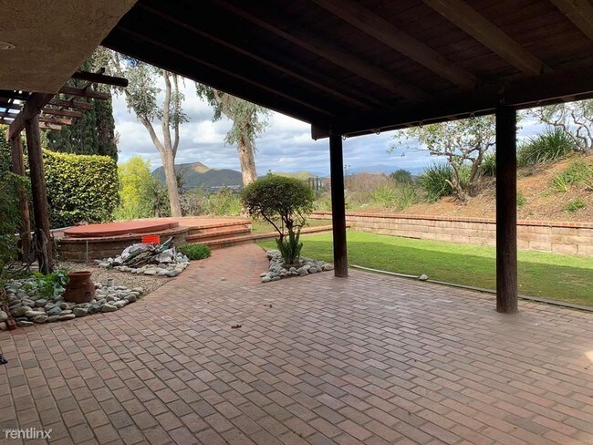 Building Photo - 4 br, 2 bath House - 376 Continental Ct