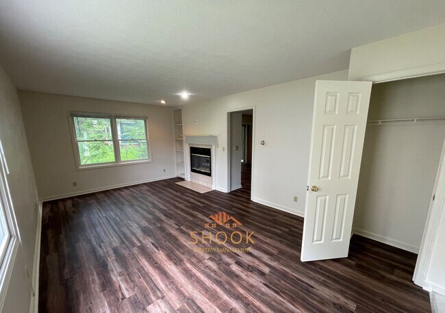 Foto del edificio - Large 3 BR Townhome/Condo