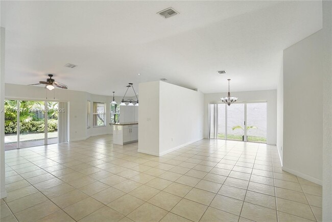 Building Photo - 13950 SW 155th Ct