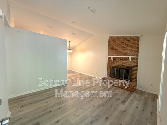 Foto del edificio - 5522 Great Wagon Rd