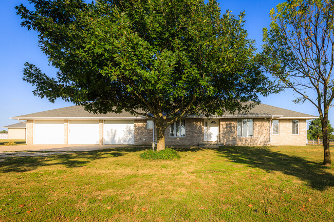 Building Photo - 182 Hwy CC