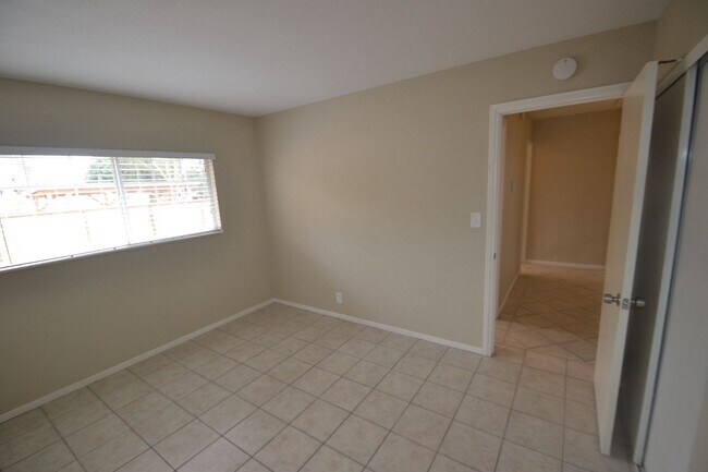 Building Photo - 9227 Bruce Ave