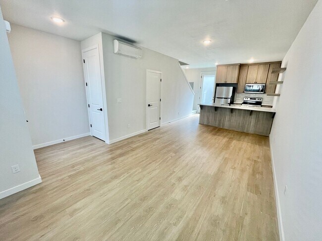 Foto del edificio - Live in Style! 2BD/2.5B High-End Townhouse...