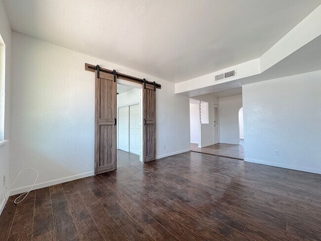 Building Photo - Northeast El Paso 4 Bed Refrig A/C