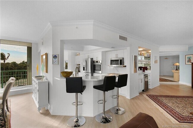 Foto del edificio - 8600 S Ocean Dr