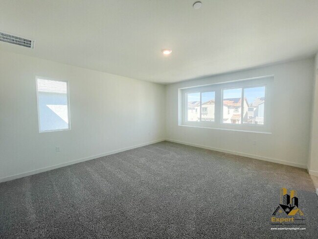 Building Photo - 8016 Whippersnapper Wy