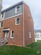 Building Photo - 9166 Canterbury Riding