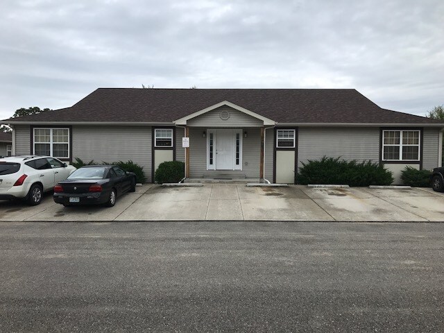 Primary Photo - 144 Bald Eagle Blvd