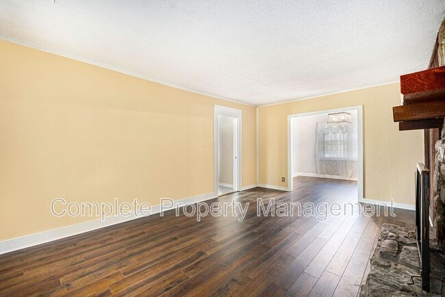 Building Photo - 3409 Avenue H
