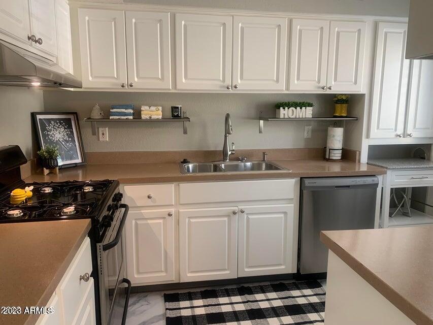 Primary Photo - 7141 N 16th St