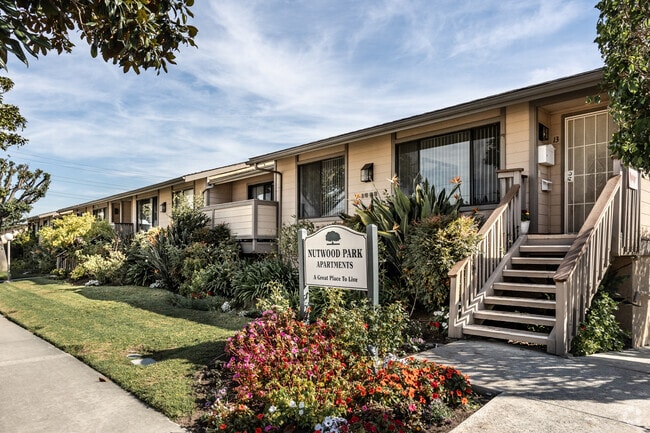 Nutwood Park - Nutwood Park Apartments