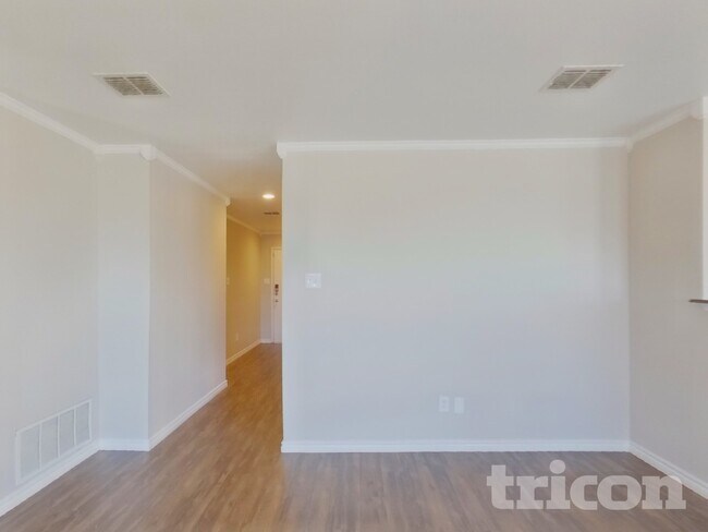 Foto del edificio - 1448 Castle Ridge Rd