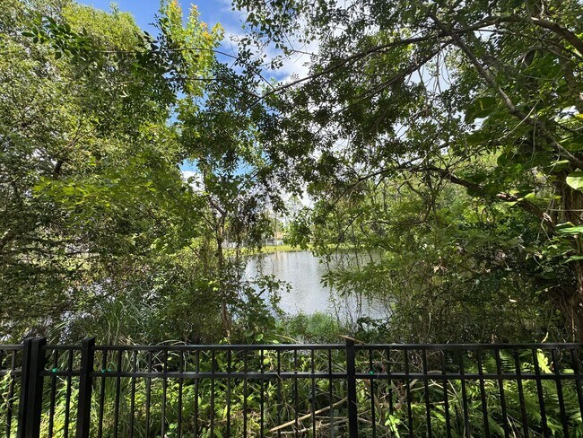 Foto del edificio - Orlando 4bed/3bath Home With BALCONY AND W...