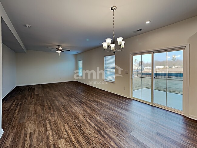 Building Photo - 5029 Twin River Dr