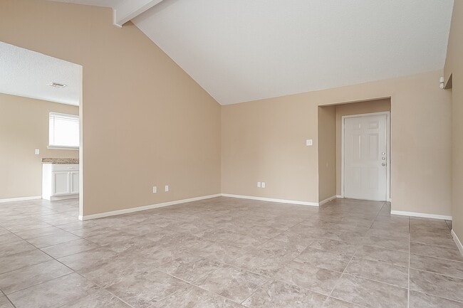 Building Photo - 15850 Alger Dr