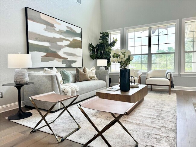 Foto del edificio - 5301 Laguna Cliff Lane