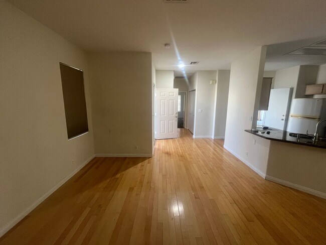 Foto del edificio - Amazing 2 bedroom Home- NW
