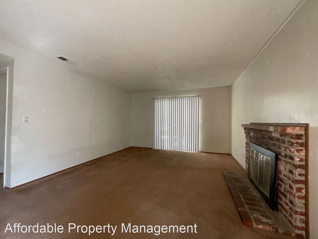 Building Photo - 3 br, 2 bath House - 2169 Yosemite Drive