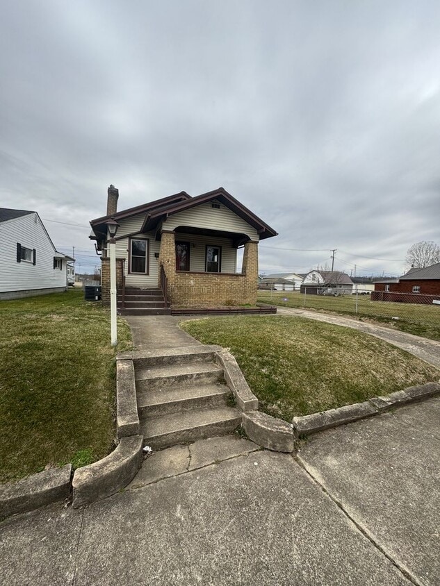 Primary Photo - Updated 2-Bedroom Home with Spacious Layou...