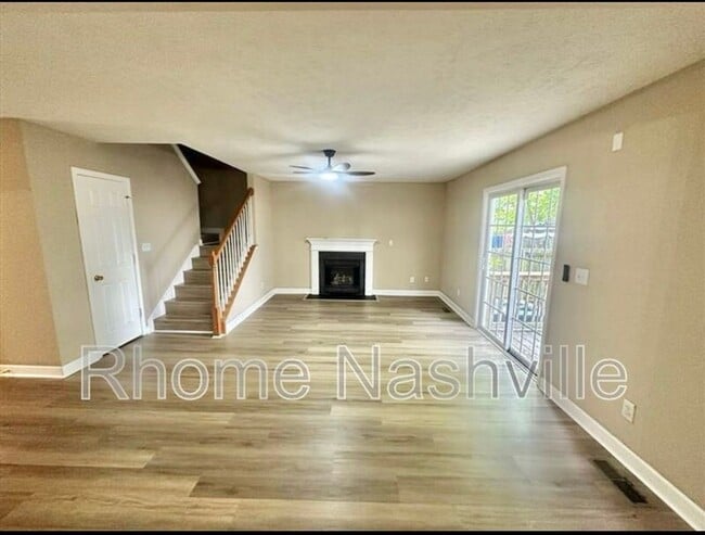 Building Photo - Beautiful renovated home in Hermitage