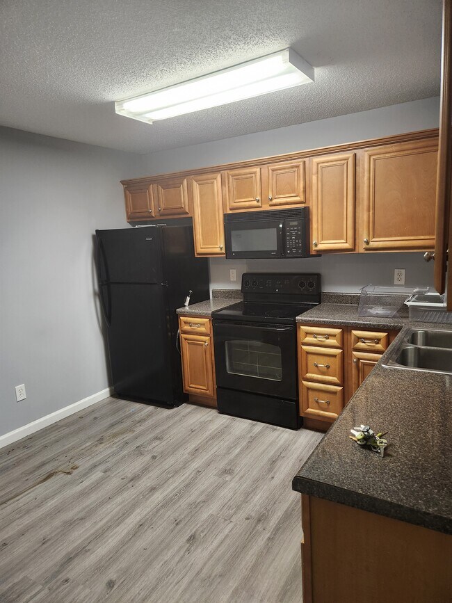 Foto del edificio - 531 Crest Dr SW