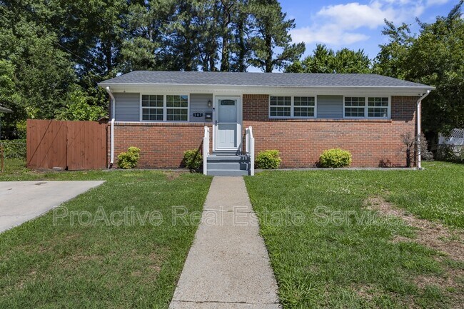 Foto del edificio - 107 Beazley Dr