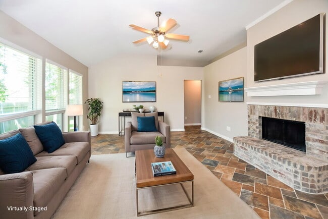 Building Photo - 321 Rustic Grove Ln