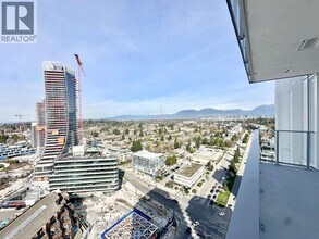 Building Photo - 485 42TH Ave