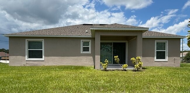 Building Photo - ****Beautiful 3/2 HOME IN PALM BAY****