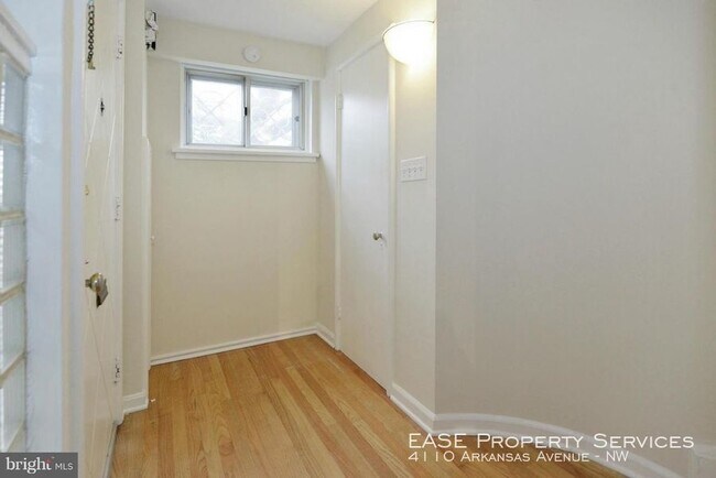 Foto del edificio - 4110 Arkansas Ave NW