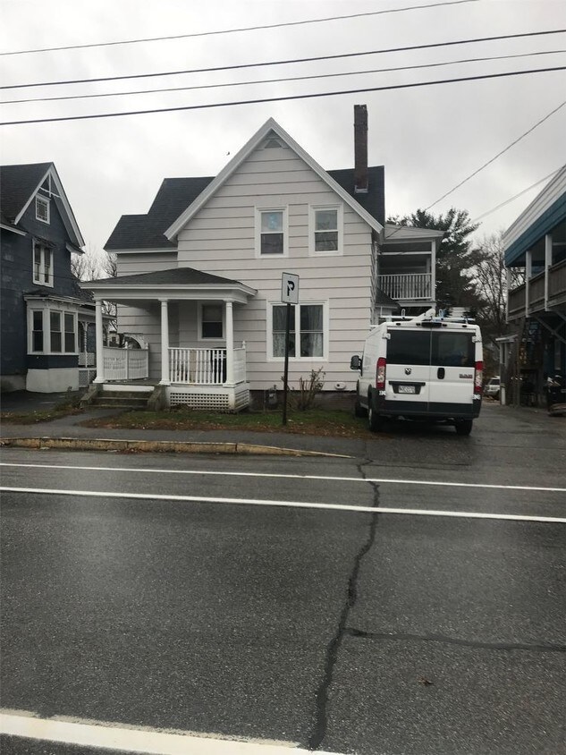 Building Photo - 315 Pine st - 1R